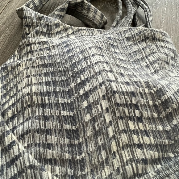 Lululemon Free to be Zen Bra - Picture 3 of 3